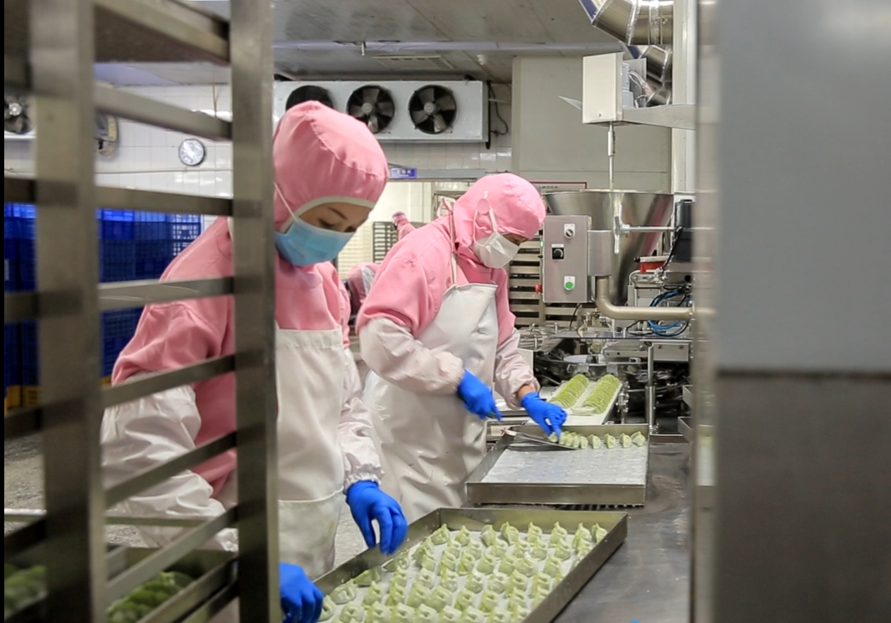 餃子源頭工廠探秘：智能制造如何還原古法風味？